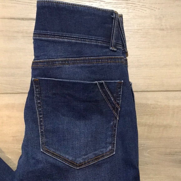 Apt. 9 Straight Leg Tummy Control Jeans Size 0 - Picture 6 of 11